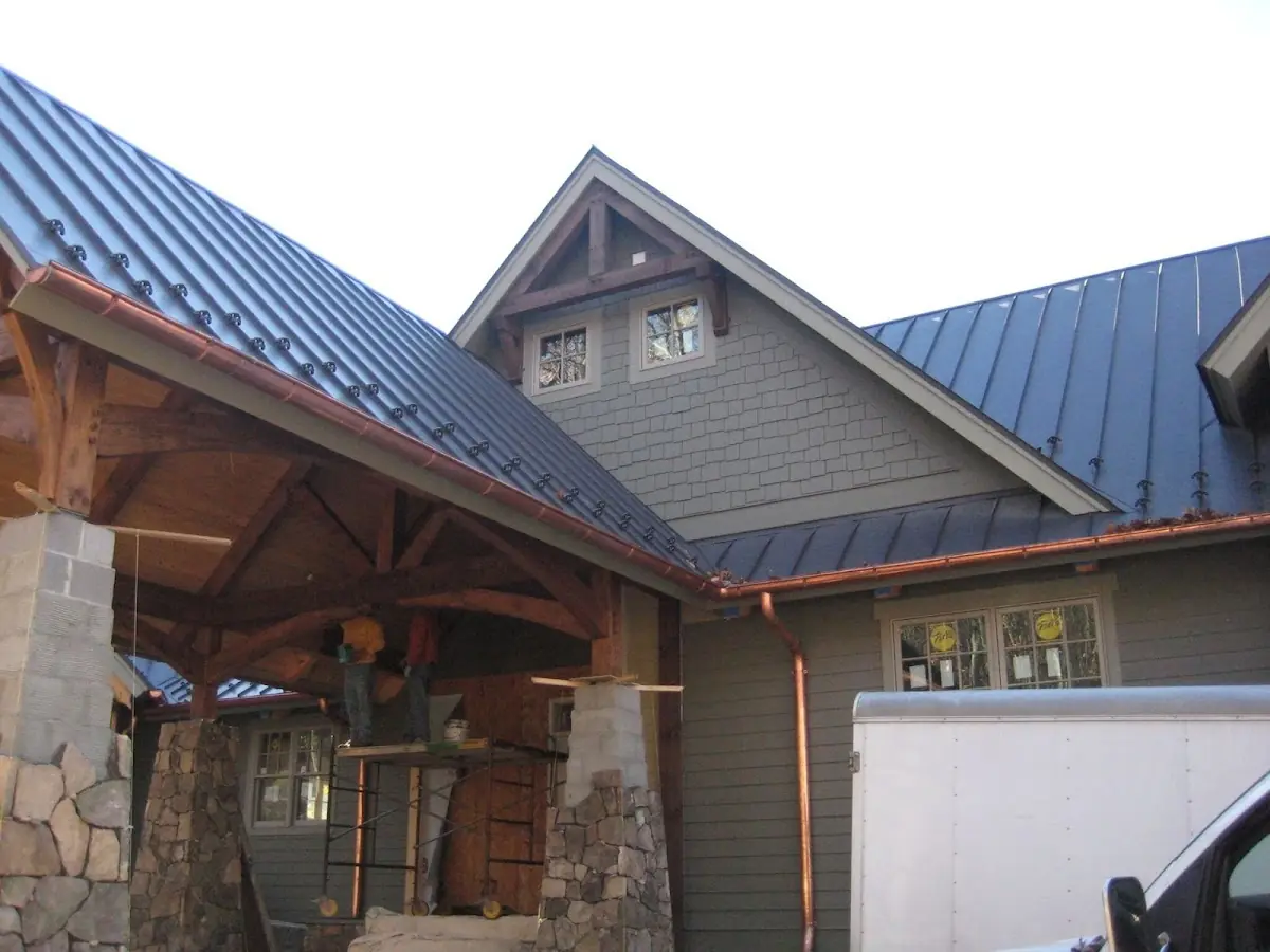 Craftsman Roofing team delivering quality roofing work in Russell